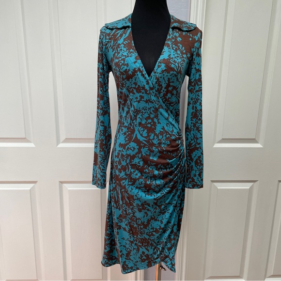 Louis Verdad Dress, Comes with brown wide leather belt, Small, Blue & Brown - Picture 6 of 16